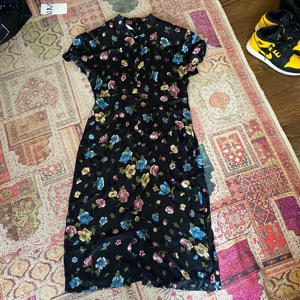 Wilde Rosa brand size 12, looks smaller than 12 floral satin maxi dress